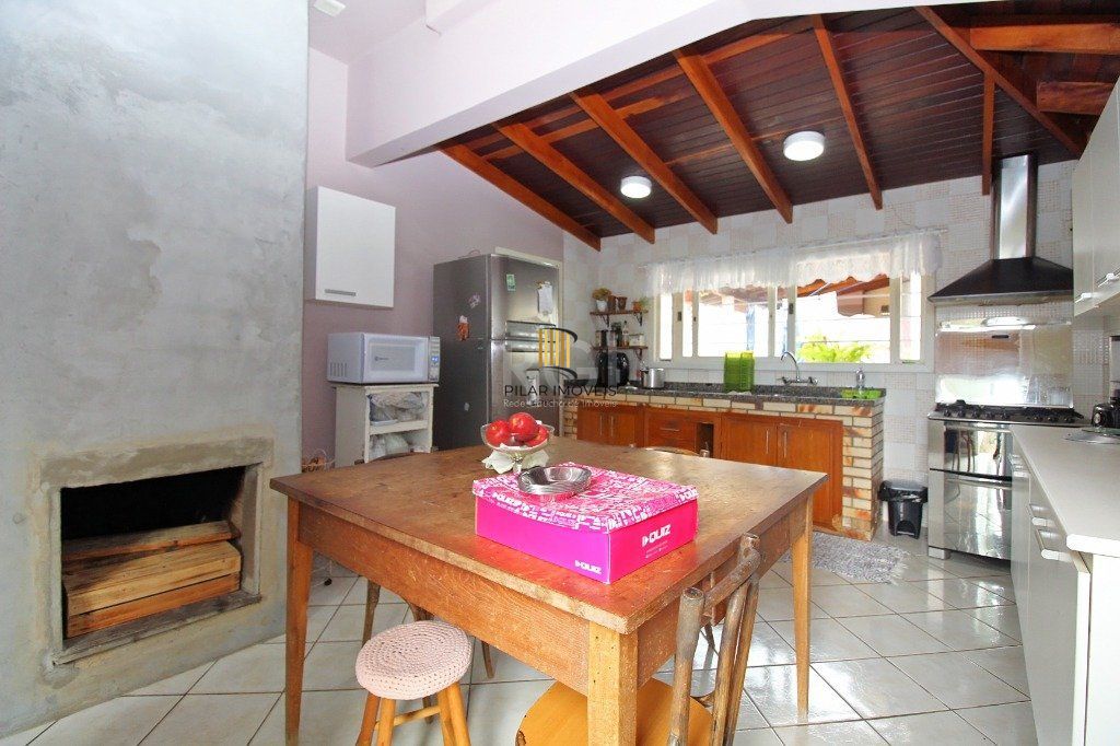 Casa para Venda - 264m², 3 dormitórios, 2 vagas - Santa Tereza