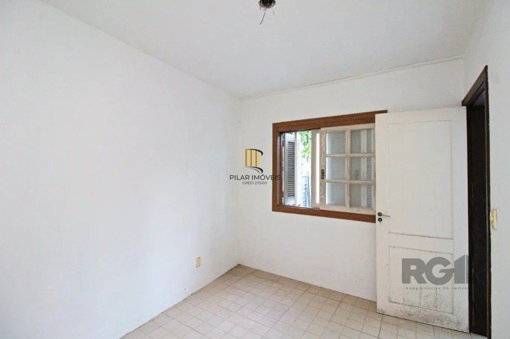 Casa de 3 dormitórios, no bairro Aberta dos Morros