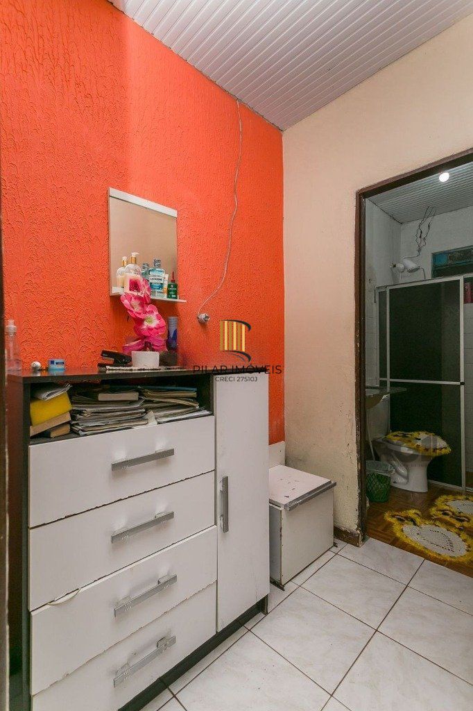 Casa 2 dormitórios no bairro Cristal