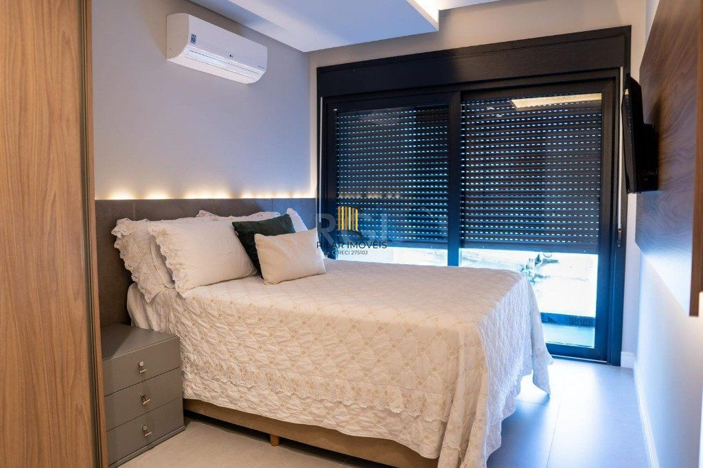 Apartamento para Venda - 81.57m², 2 dormitórios, sendo 1 suites, 2 vagas - Centro