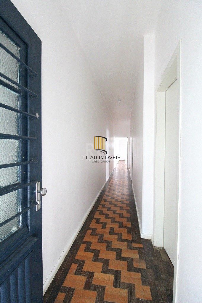 Casa 6 dormitórios no bairro Teresópolis