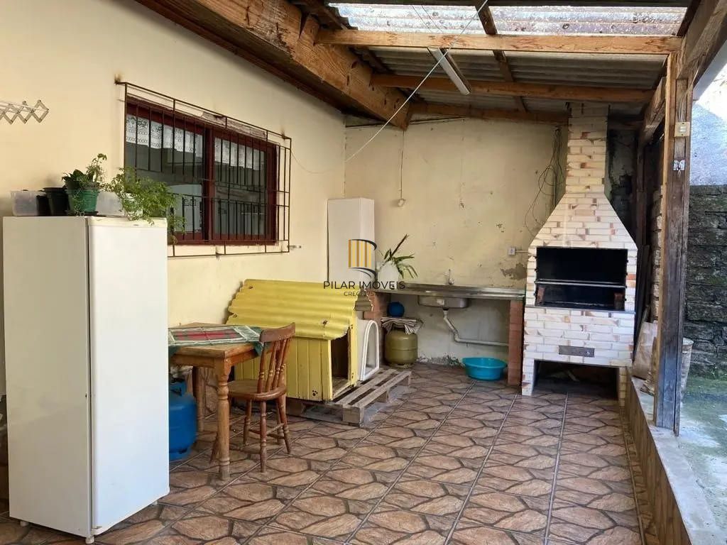 Casa de 3 dormitórios com 181m² à venda em Partenon, Porto Alegre.