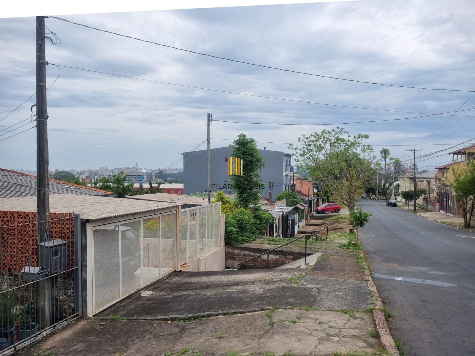 Terreno bem localizado com chalé e edícula – ótima oportunidade para investir!