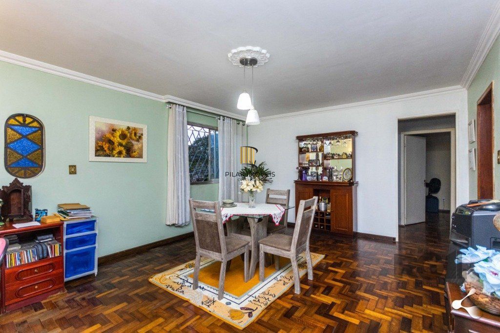 Casa para Venda - 240m², 3 dormitórios, sendo 1 suites, 3 vagas - Cristal