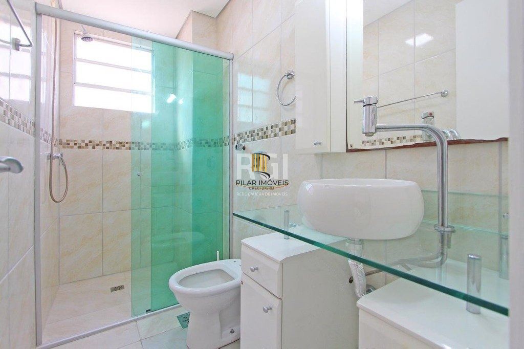 Apartamento 2 dormitórios no bairro Glória