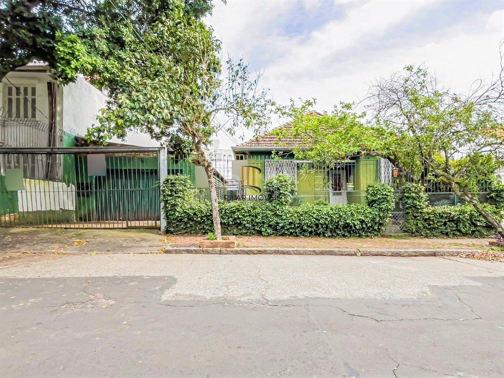 Casa para Venda - 212m², 3 dormitórios, 3 vagas - Azenha
