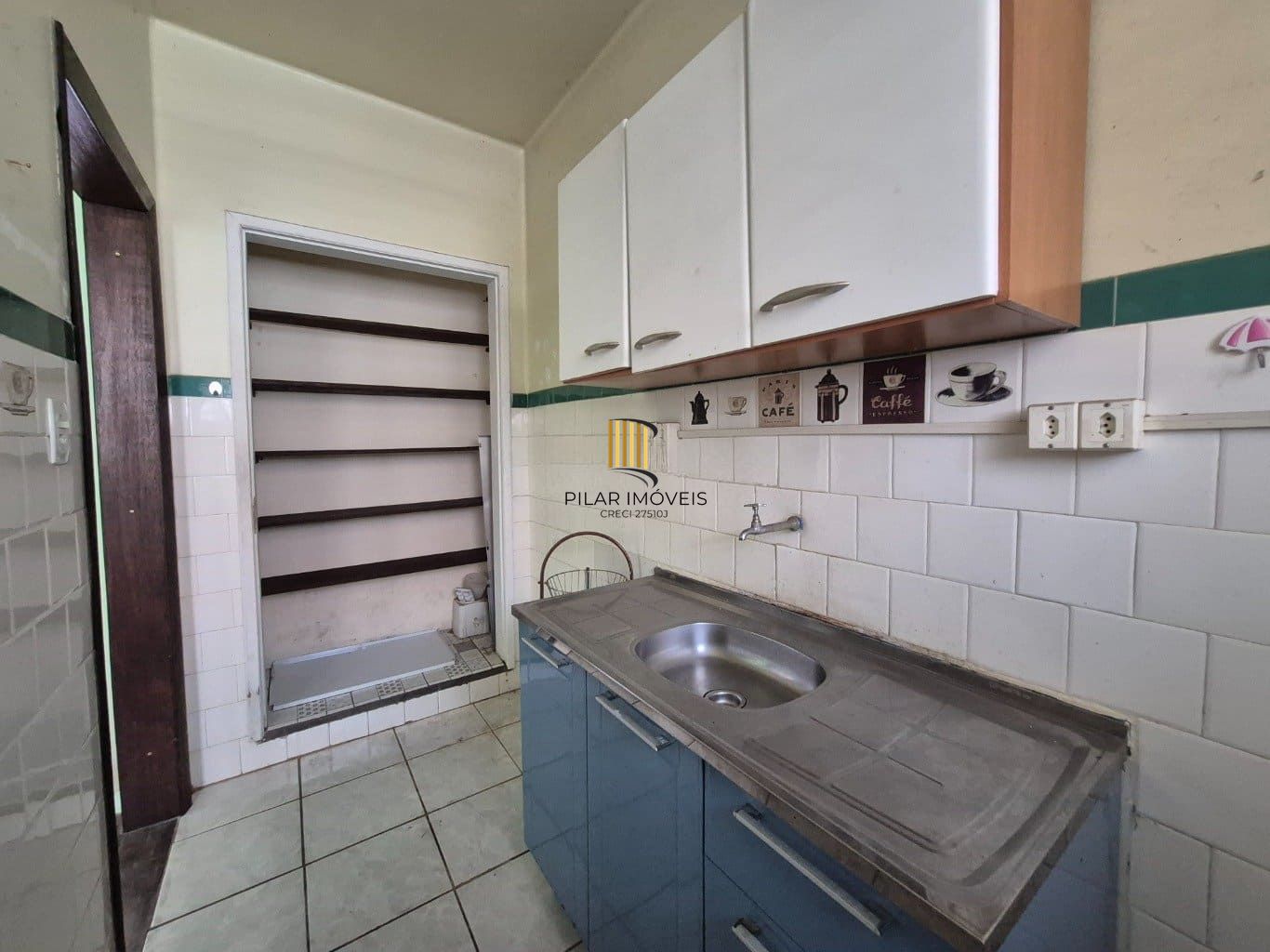 Apartamento de 1 dormitório à venda em Menino Deus, Porto Alegre.