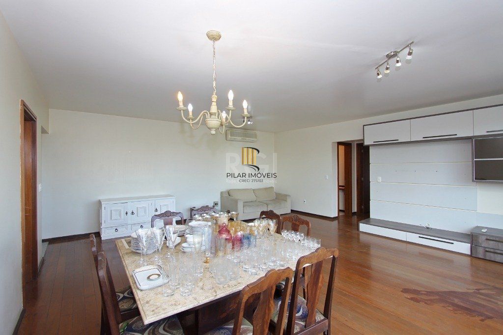 Apartamento para Venda - 127.15m², 3 dormitórios, sendo 1 suites, 1 vaga - Moinhos de Vento