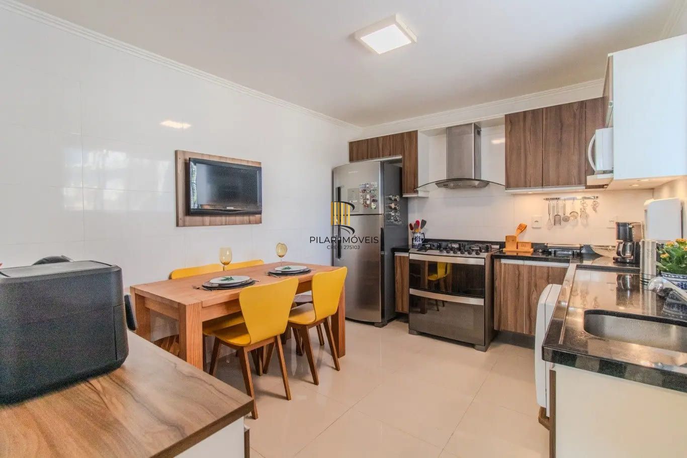 Casa de 3 dormitórios com 90m² à venda no Bairro Medianeira