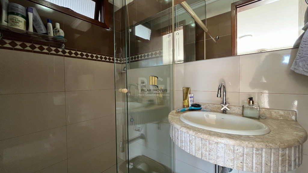 Cobertura para Venda - 211m², 3 dormitórios, sendo 1 suites, 2 vagas - Jardim Lindóia