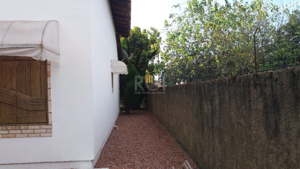 Casa para Venda - 220m², 2 dormitórios, sendo 1 suites, 4 vagas - Belém Novo