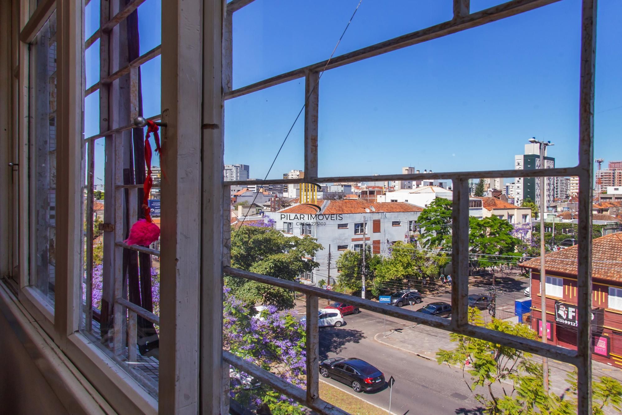 Apartamento Garden com 2 quartos e 94m² à venda em Rio Branco, Porto Alegre.