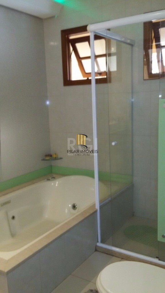Casa 3 dormitórios no bairro Jardim  Botânico