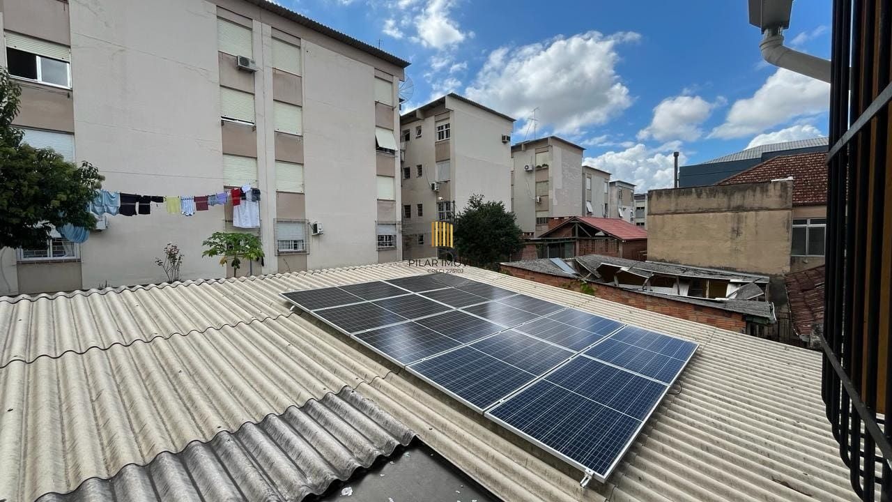 Casa de 4 dormitórios no bairro Santo Antônio, Porto Alegre