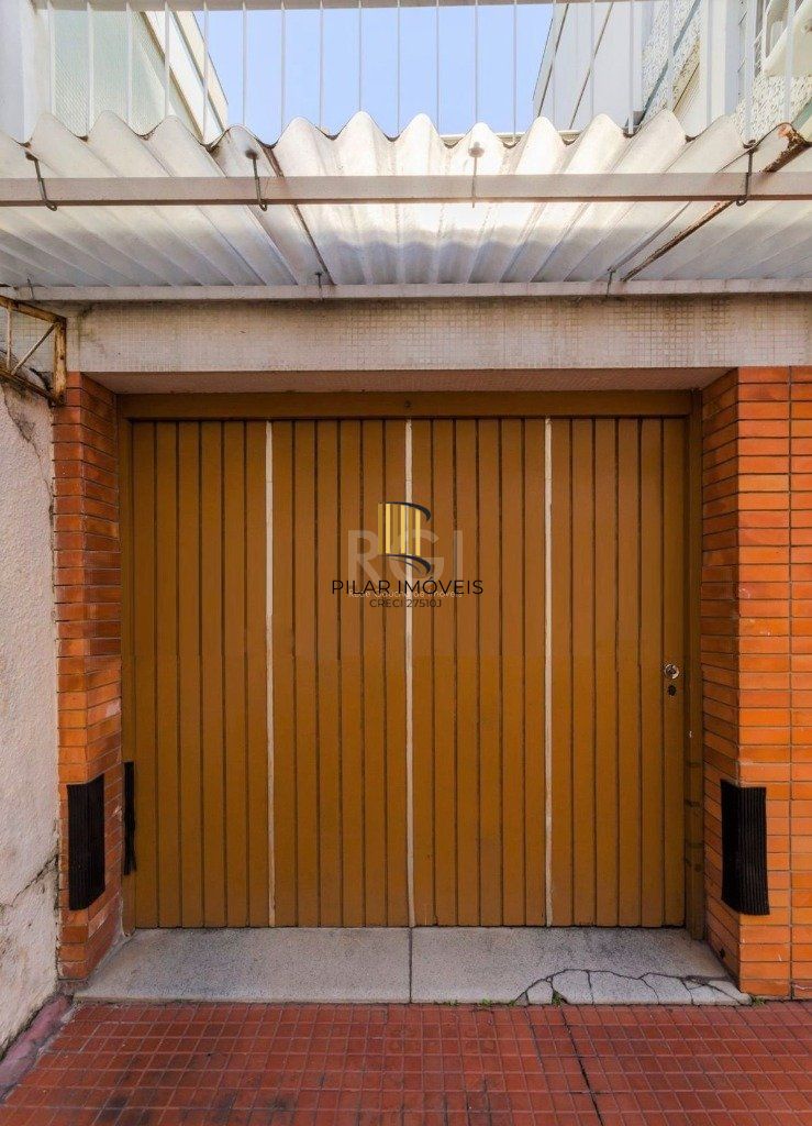 Apartamento para Venda - 128m², 3 dormitórios, 1 vaga - Menino Deus