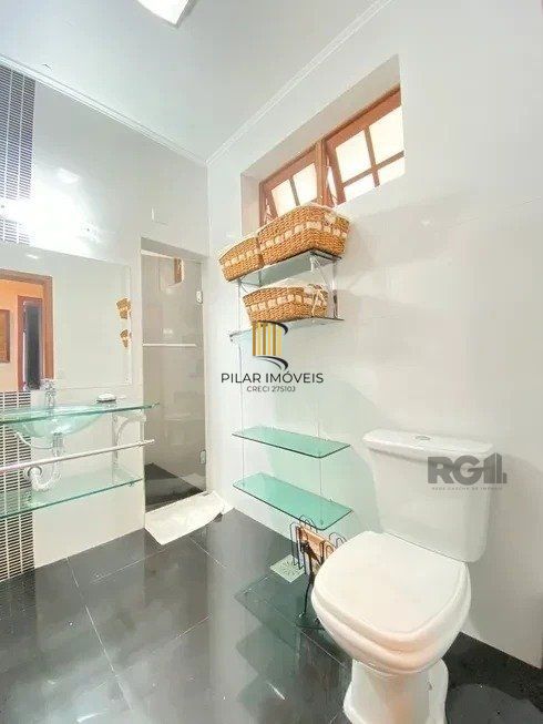 Casa de 2 dormitórios no bairro Sarandi