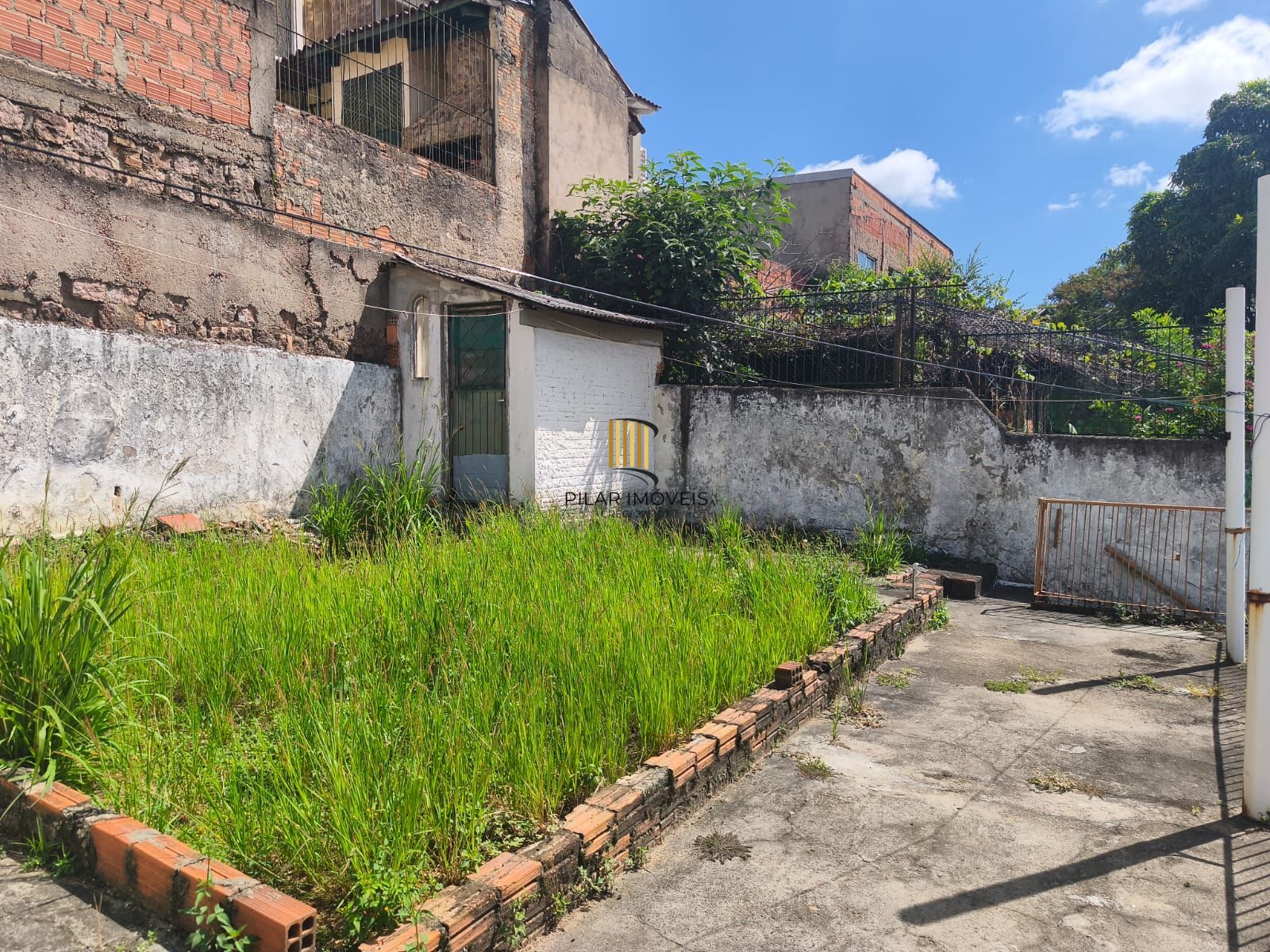 Casa 3 dormitórios no bairro Jardim Sabará