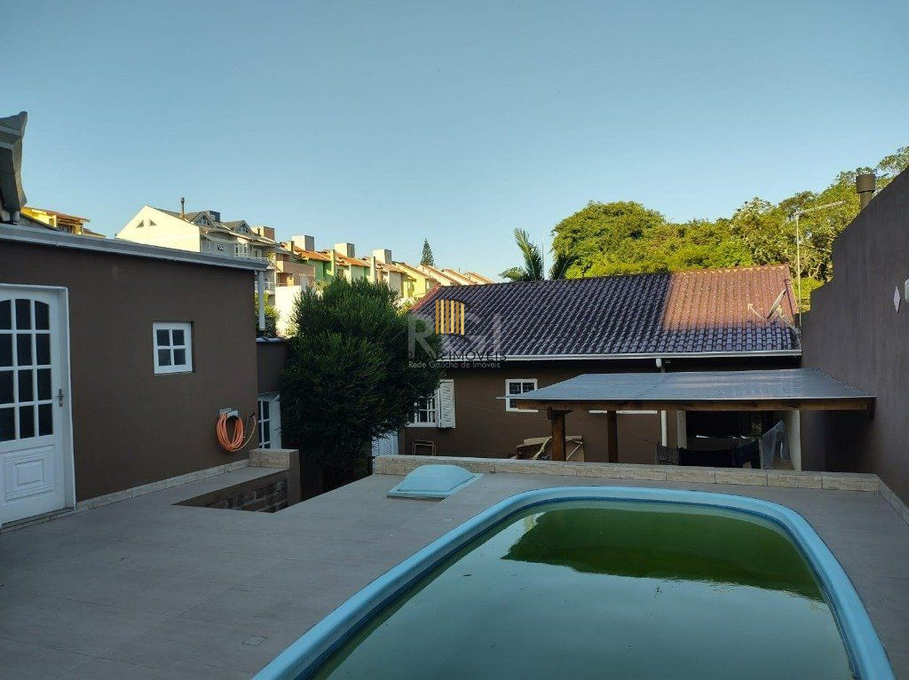 Casa para Venda - 214m², 2 dormitórios, 4 vagas - Parque Santa Fé