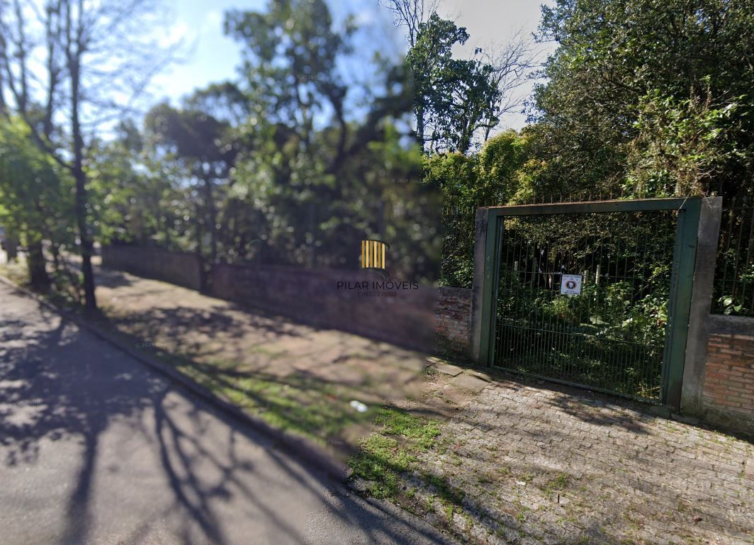Terreno de esquina com 1.430m² no em Teresópolis.