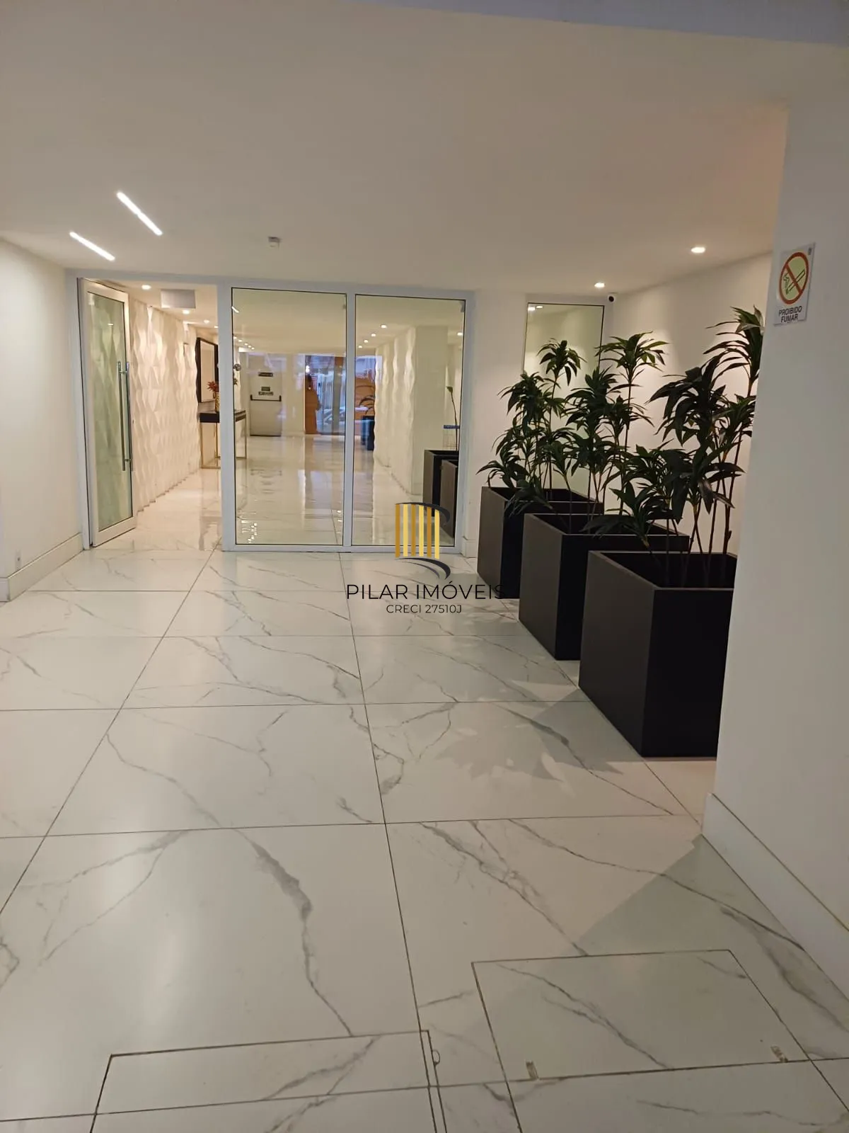 Amplo apartamento de 3 dormitórios com infra completa