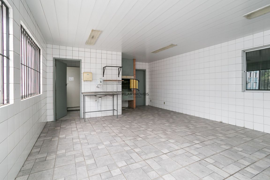 Predio para Venda - 750m², 0 dormitórios, 3 vagas - Cavalhada