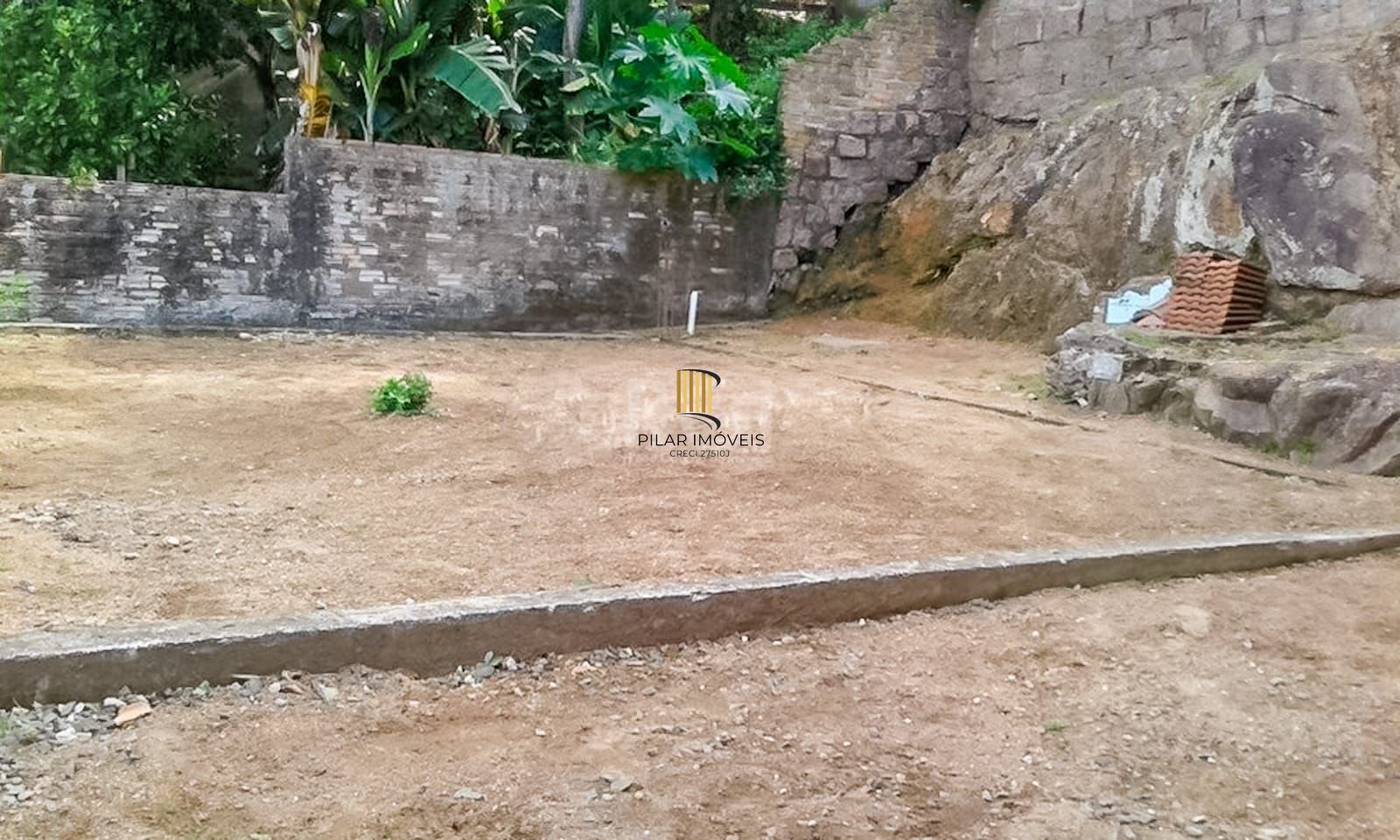 Casa para Venda - 160m², 4 dormitórios, 2 vagas - Glória