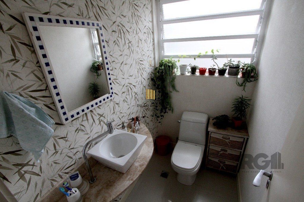 Apartamento 2 dormitórios no bairro Floresta