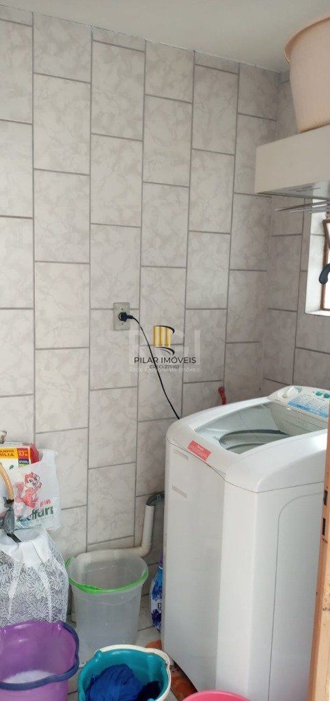 Casa para Venda - 95m², 2 dormitórios, 3 vagas - Teresópolis