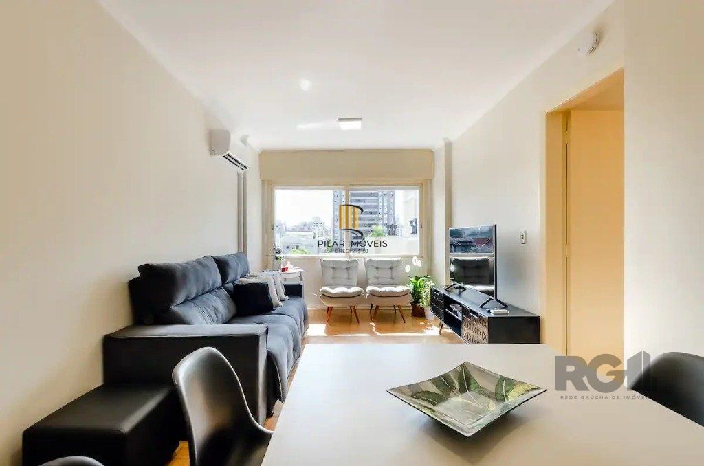 Apartamento de 2 dormitórios no bairro  Menino Deus