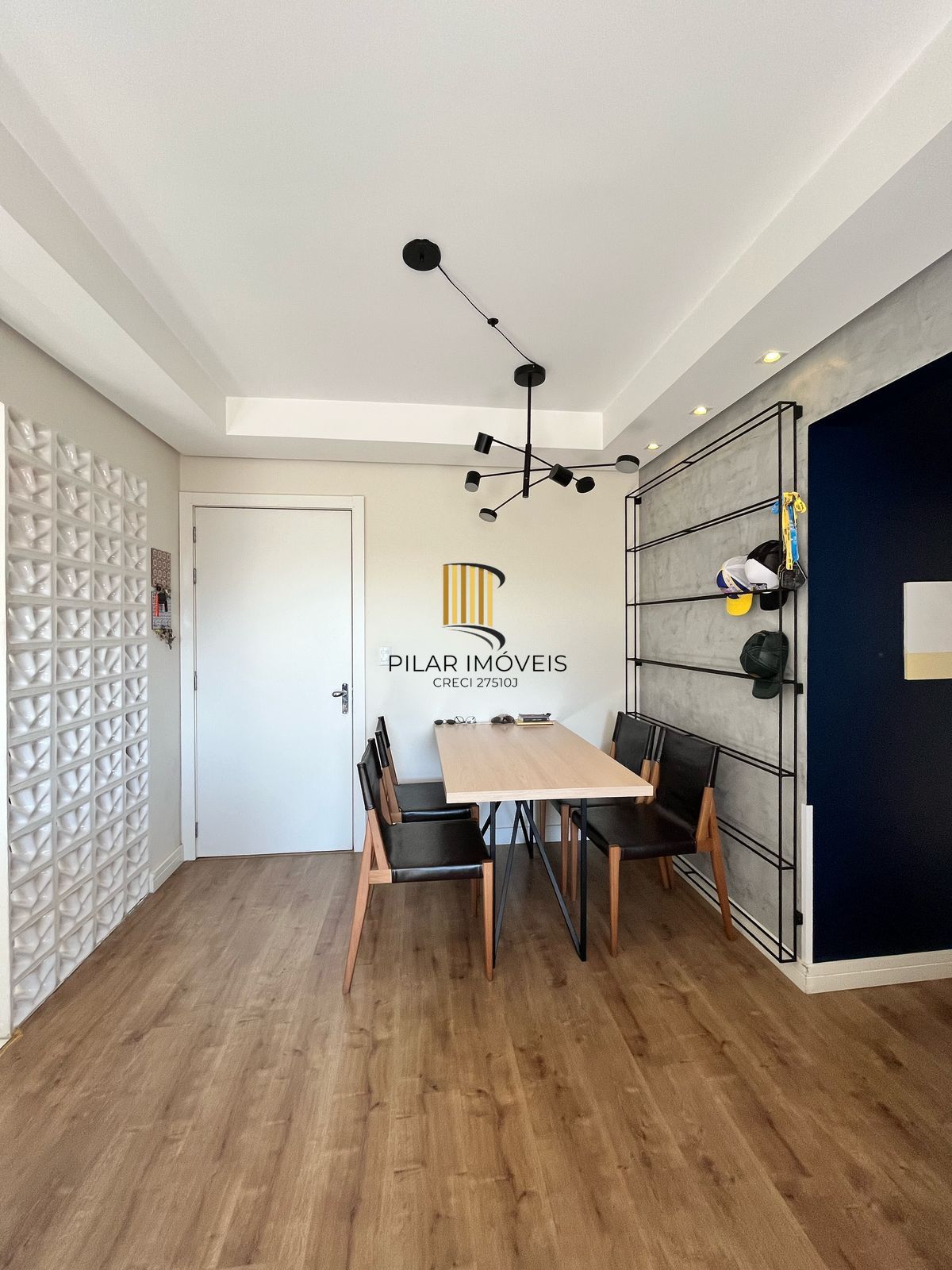 Apartamento 2 dormitórios no bairro Menino Deus