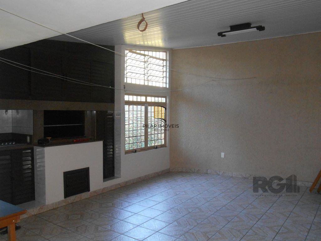 Casa 4 dormitórios no bairro Agronomia
