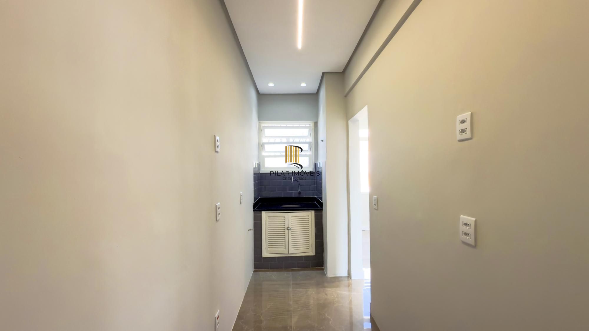 Apartamento totalmente reformado no centro de Porto Alegre