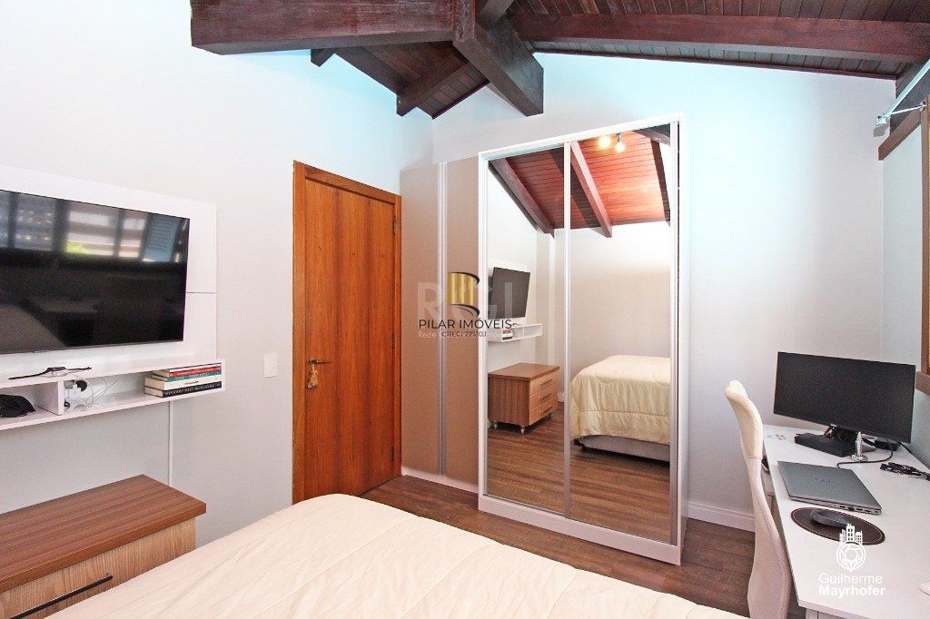 Cobertura para Venda - 230m², 3 dormitórios, sendo 2 suites, 2 vagas - Auxiliadora
