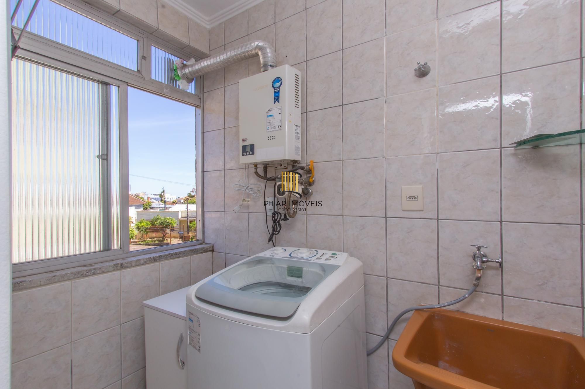 Cobertura de 02 dormitorios no bairro Medianeira- Porto Alegre /RS