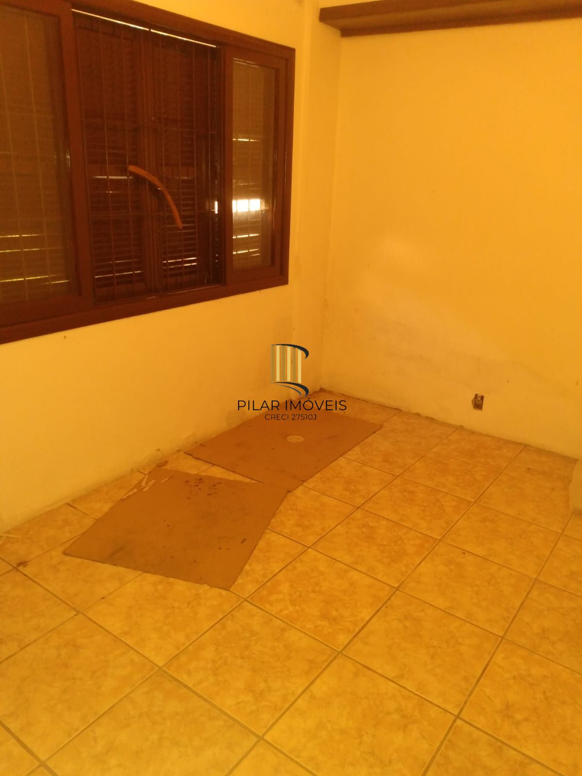 03 casas no mesmo terreno à venda