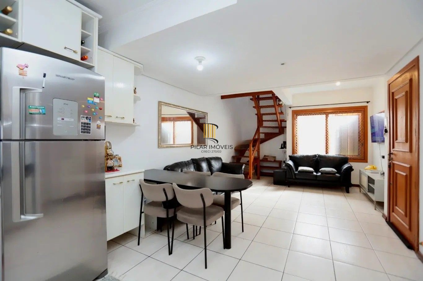 Casa de Condomínio 2 dormitórios no bairro Camaquã