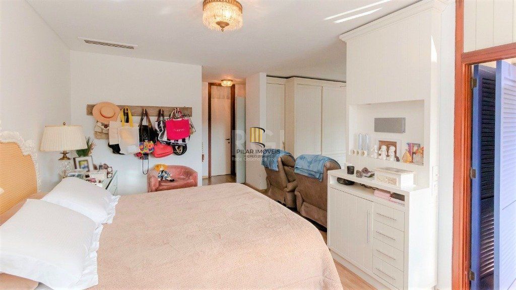 Casa De 602m²,  Bairro Bela Vista