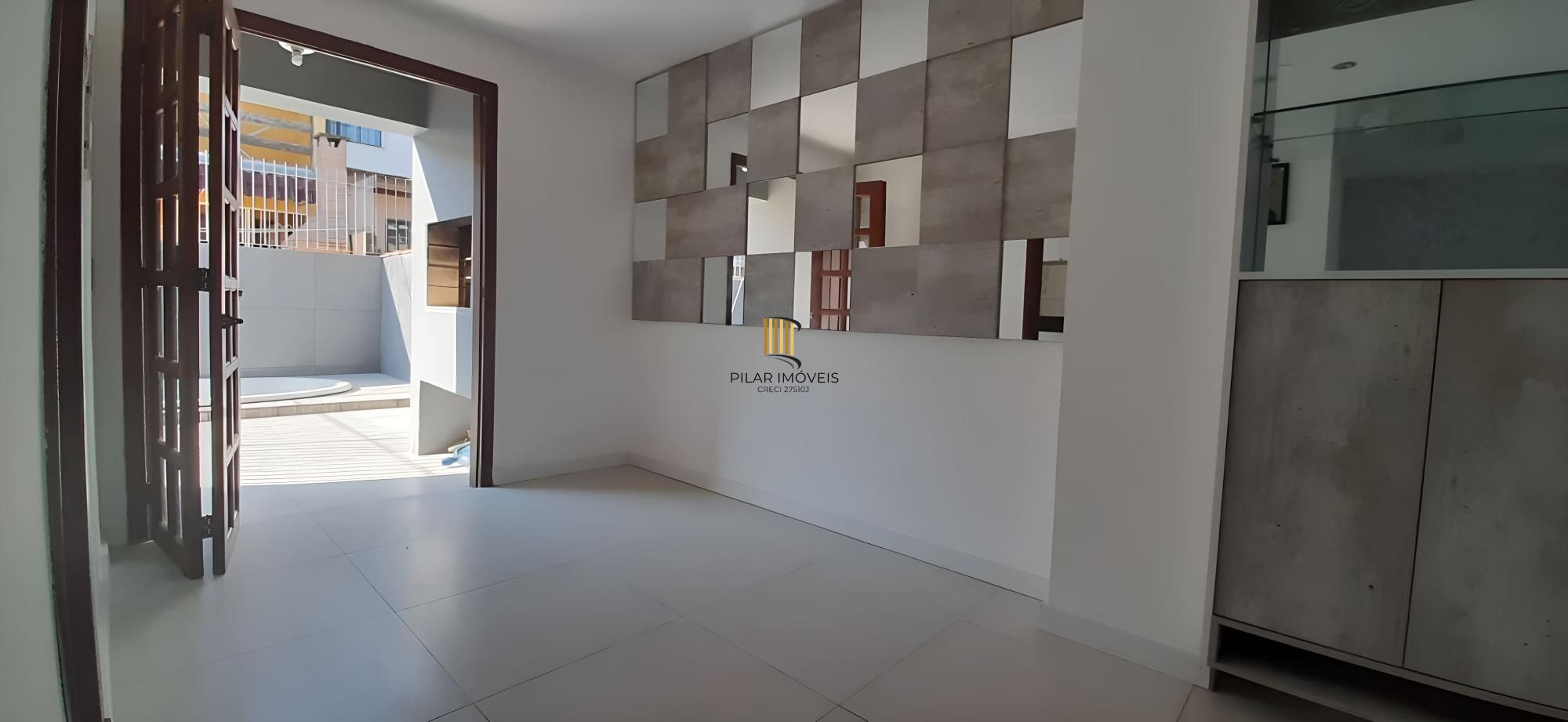 Casa com 3 dormitórios no bairro  Aberta dos Morros - Porto Alegre