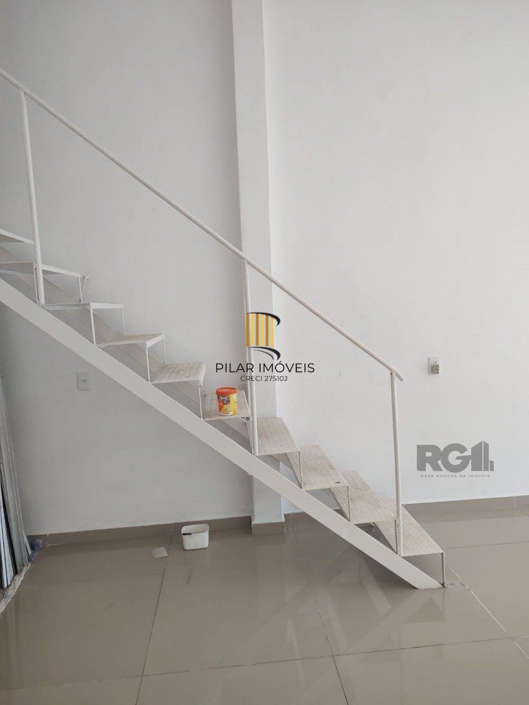 Loja para Venda - 60m², 0 dormitórios, 3 vagas - Petrópolis