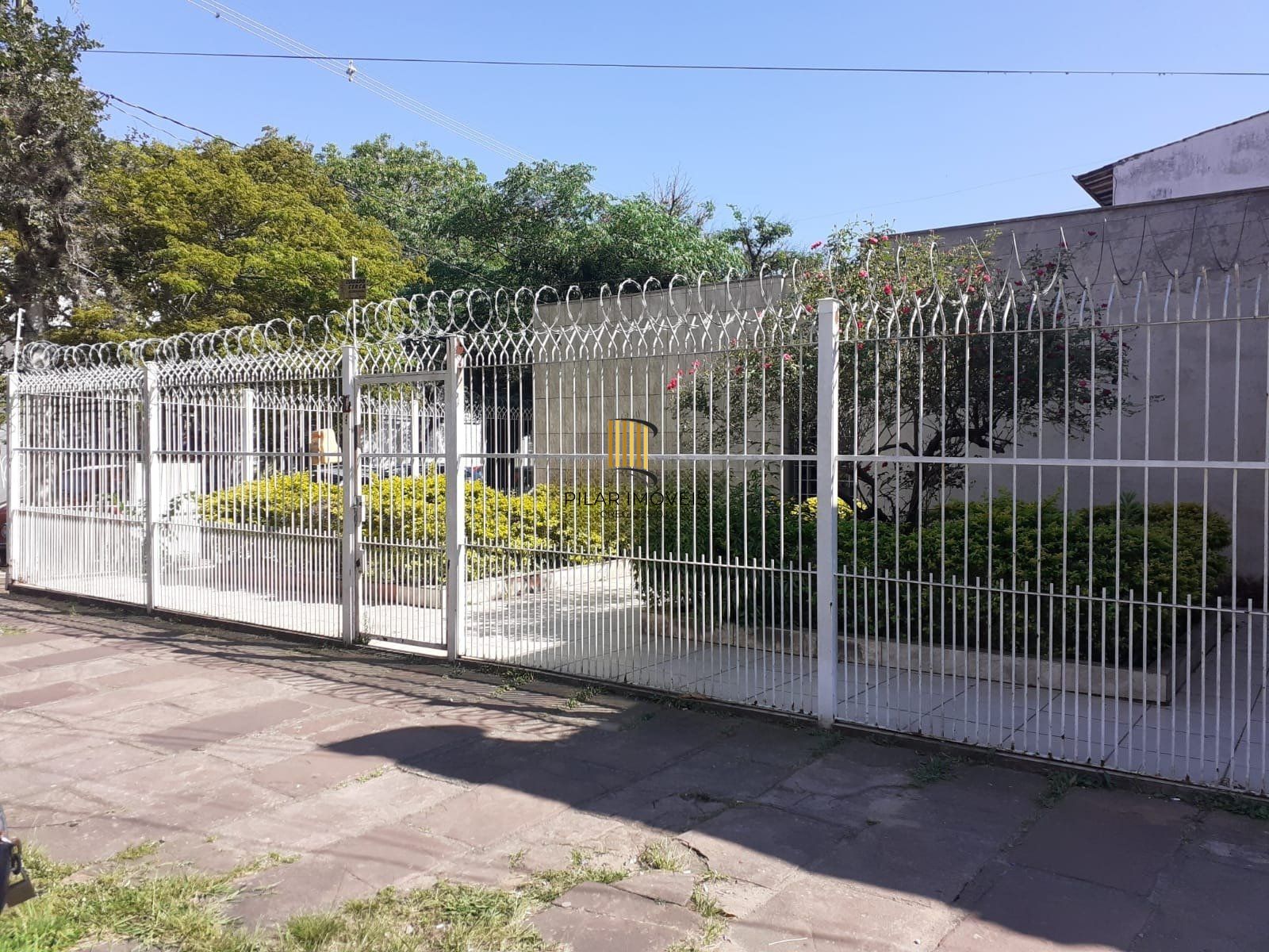 Casa com 3 quartos, 4 vagas e 159m² - Rua General Caldwell - Menino Deus, Porto Alegre