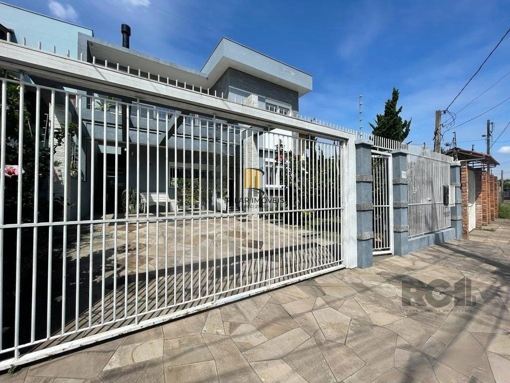 Casa 3 dormitórios no bairro Sarandi