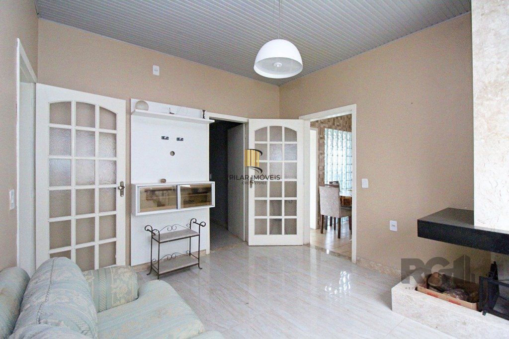 Casa 3 dormitórios no bairro Teresópolis
