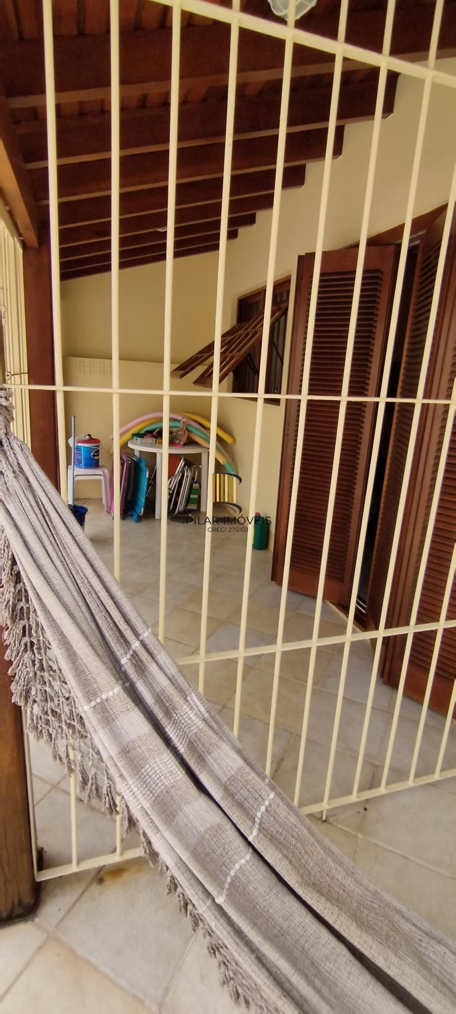 Casa 348m², 4 dormitórios, 2 vagas no bairro Nonoai