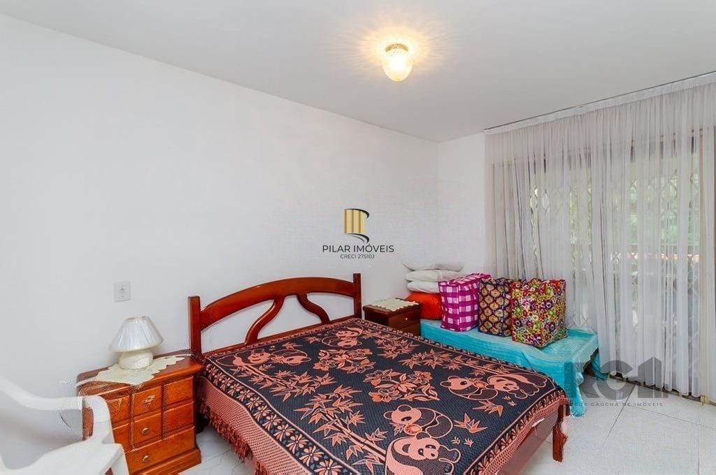 Casa de 3 dormitórios no bairro Vila Jardim