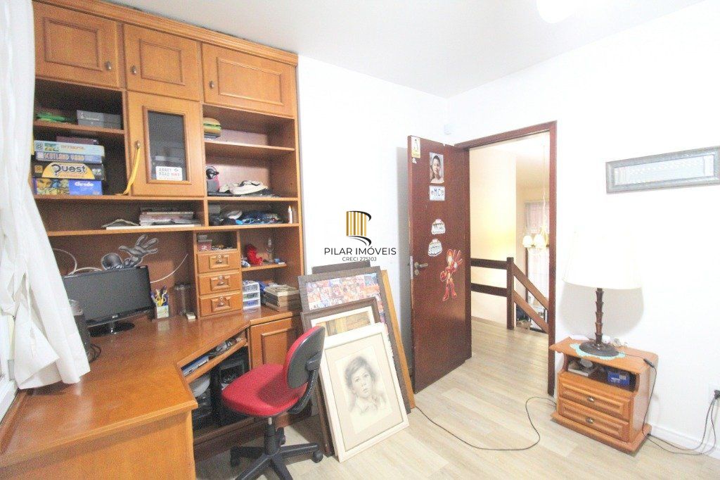 Casa para Venda - 100m², 3 dormitórios, 3 vagas - Nonoai