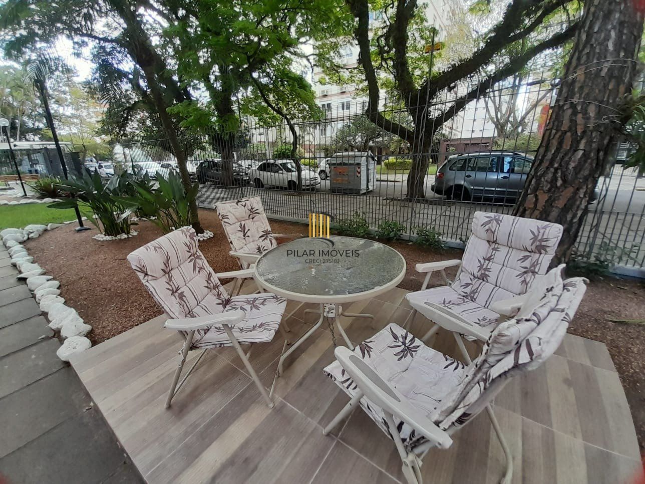 Apartamento de 1 dormitório á venda em Menino Deus, Porto Alegre.