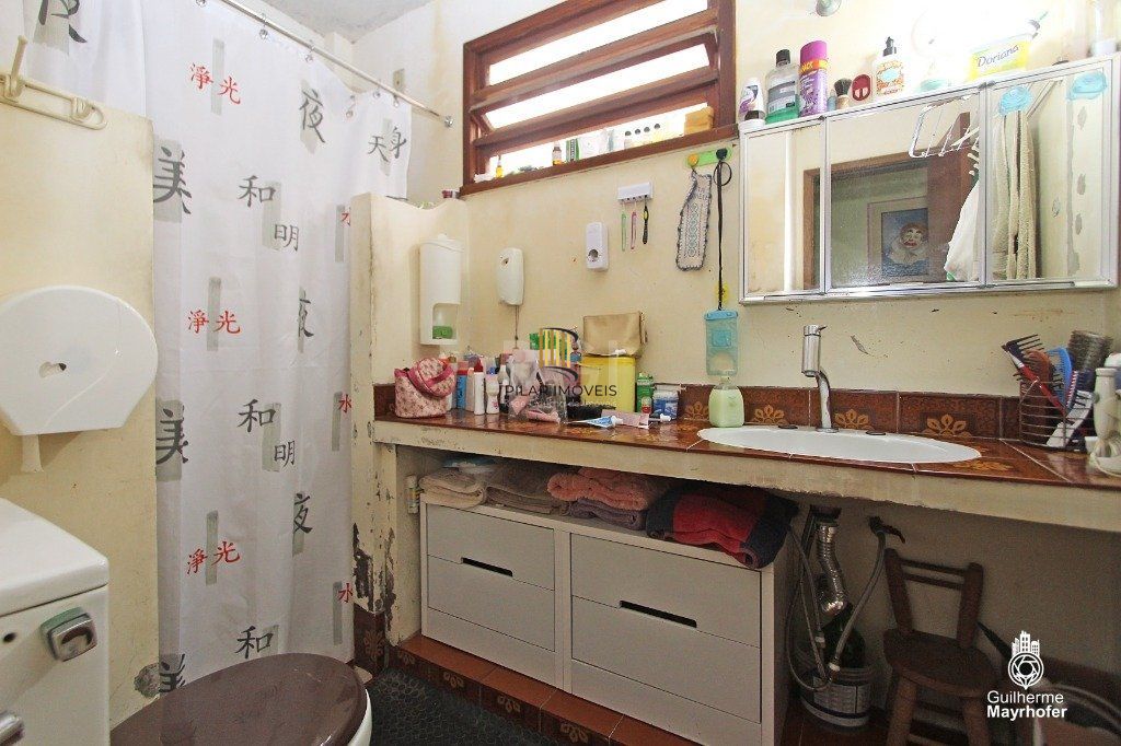 Casa para Venda - 381m², 3 dormitórios, sendo 1 suites, 4 vagas - Tristeza