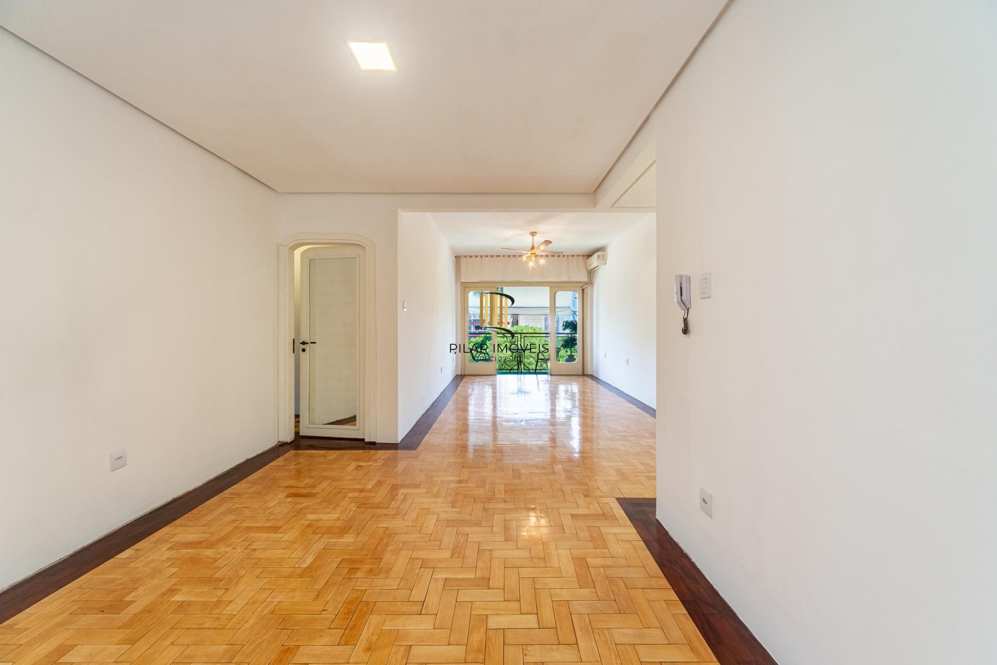 Apartamento de 3 dormitórios á venda no Bairro Santana, Porto Alegre