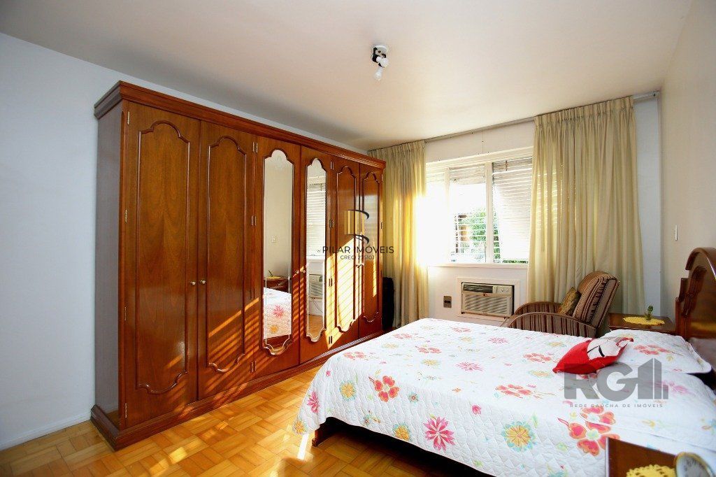 Casa 3 dormitórios no bairro Jardim  Botânico