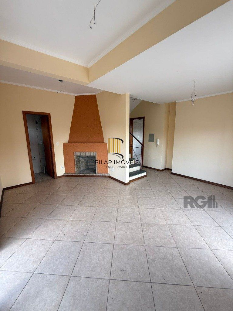 Casa 3 dormitórios no bairro Nonoai